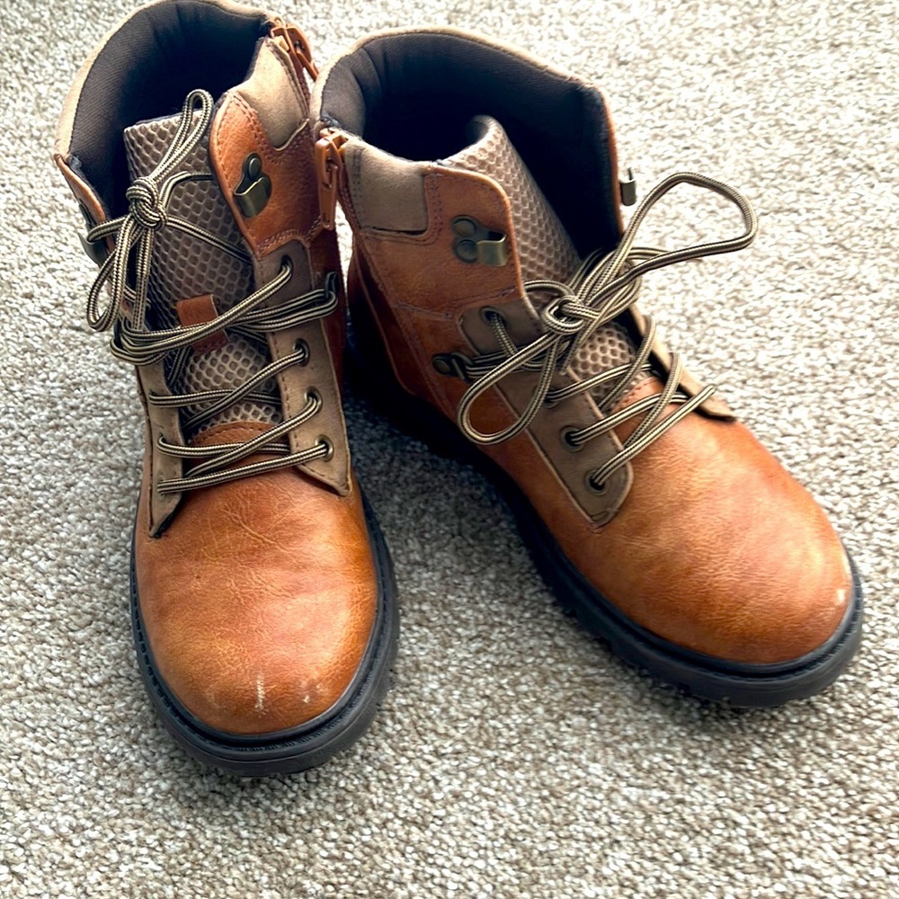 Kenneth Cole New York Brown Kids Boots